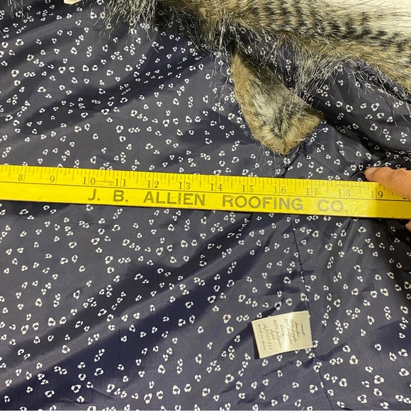 Buttons Black Fur Striped Vest Grey Faux Fur Womens Swings Style Size Sm… - Picture 6 of 10